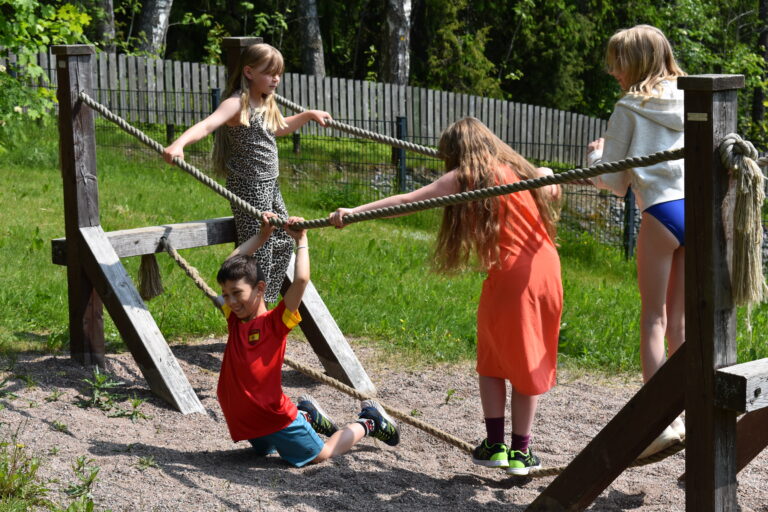 Leirit ovat hauska ajanviettotapa koulujen loma-aikoina